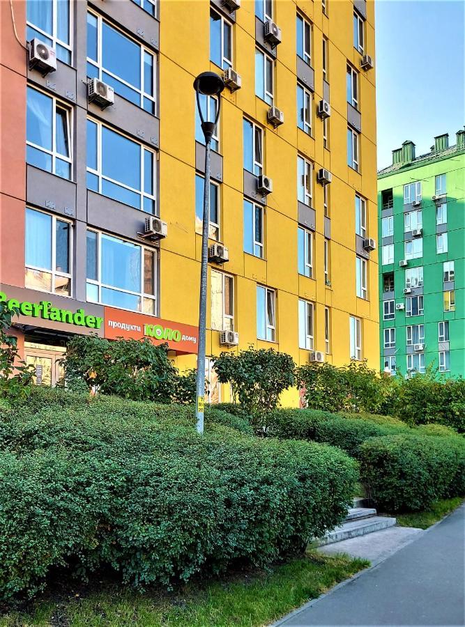 Смарт-Апартаменти На 1 Поверсі Kyiv Exterior foto