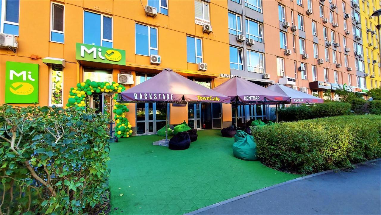 Смарт-Апартаменти На 1 Поверсі Kyiv Exterior foto